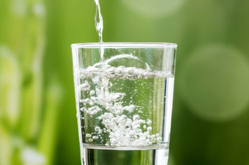 Польза от утреннего стакана воды