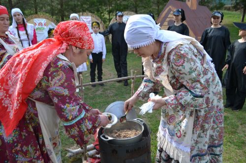 В Верхнем Услоне прошел фестиваль, посвященный Году национальных культур и традиций