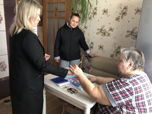 Подопечным соцработников напомнили о соблюдении ПДД