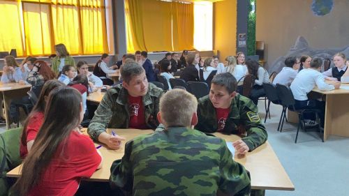 В Молоджном клубе Верхнего Услона прошел патриотический квиз