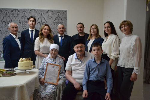 50 лет совместной жизни отметили супруги Ахметшины из Верхнего Услона