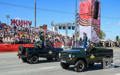 Минниханов на параде в Казани: Наш священный долг – оберегать славные традиции Победы