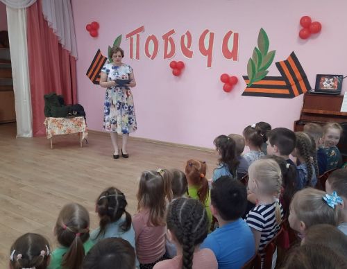 Воспитанники детсада встречали участников СВО с песнями и стихами