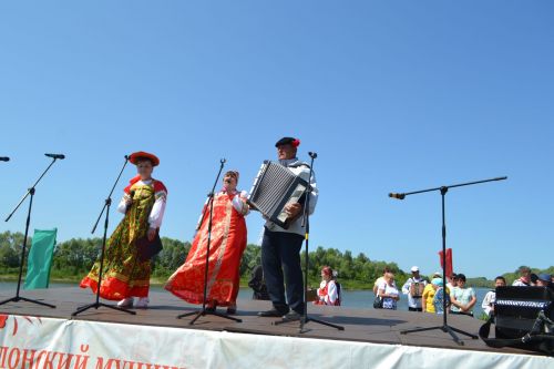 В Верхнеуслонском районе прошёл III фестиваль гармонистов и любителей народной песни