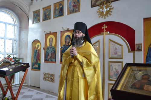 Митрополит Казанский и Татарстанский Кирилл совершил Божественную литургию в храме с.Уланово