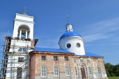 Митрополит Казанский и Татарстанский Кирилл совершил Божественную литургию в храме с.Уланово