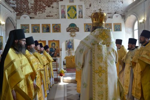 Митрополит Казанский и Татарстанский Кирилл совершил Божественную литургию в храме с.Уланово