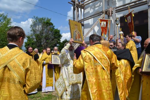 Митрополит Казанский и Татарстанский Кирилл совершил Божественную литургию в храме с.Уланово