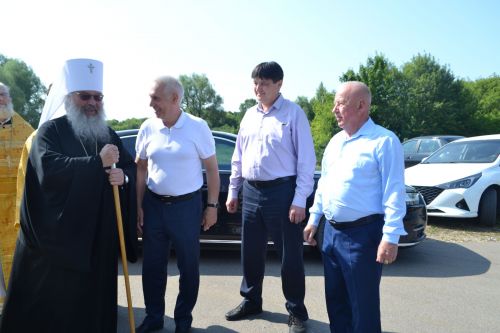 Митрополит Казанский и Татарстанский Кирилл совершил Божественную литургию в храме с.Уланово