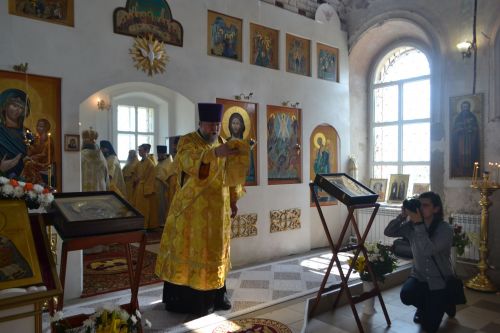 Митрополит Казанский и Татарстанский Кирилл совершил Божественную литургию в храме с.Уланово