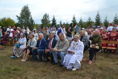В Канаше прошел старинный чувашский праздник «Керхи сара»
