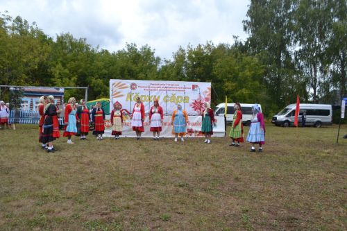 В Канаше прошел старинный чувашский праздник «Керхи сара»