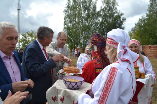 В Канаше прошел старинный чувашский праздник «Керхи сара»