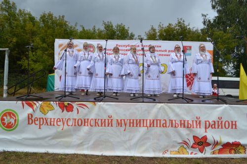 В Канаше прошел старинный чувашский праздник «Керхи сара»