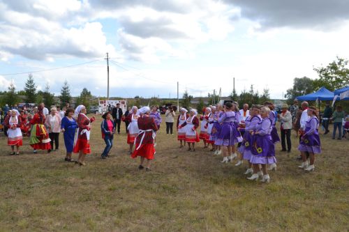 В Канаше прошел старинный чувашский праздник «Керхи сара»