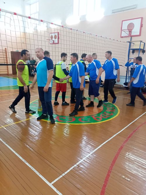 В Макулове к Дню Республики Татарстан прошел турнир по волейболу