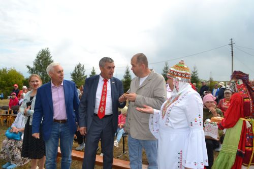 В Канаше прошел старинный чувашский праздник «Керхи сара»
