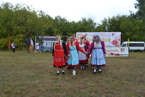 В Канаше прошел старинный чувашский праздник «Керхи сара»