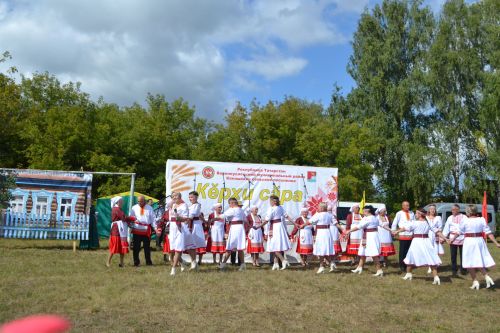 В Канаше прошел старинный чувашский праздник «Керхи сара»