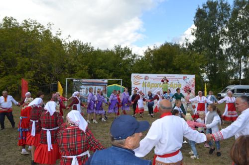 В Канаше прошел старинный чувашский праздник «Керхи сара»