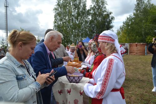 В Канаше прошел старинный чувашский праздник «Керхи сара»