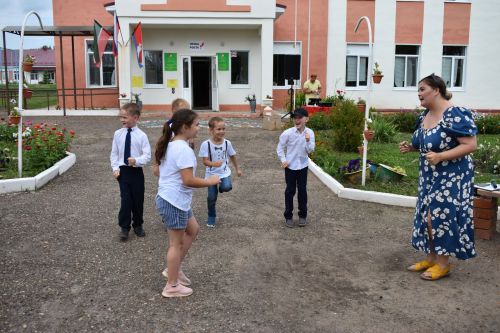 В Верхнеуслонском районе стартовала акция «Помоги собраться в школу»