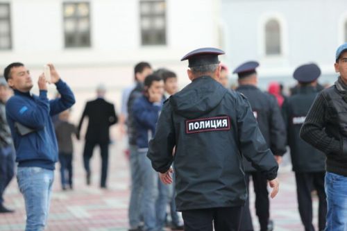 Более 700 незаконных мигрантов выдворили в текущем году судебные приставы Татарстана