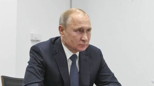 Путин: Забота о героях и их семьях – долг всех уровней власти в России