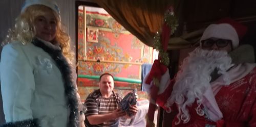 В Коргузе прошел «Маршрут милосердия с Дедом Морозом»