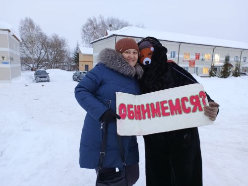 В Макулове по улицам ходили сказочные герои