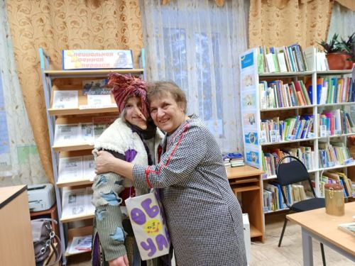 В Макулове по улицам ходили сказочные герои