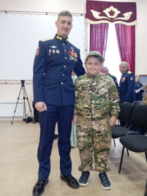 Данилу Бабаеву из Верхнего Услона вручили медаль за патриотизм