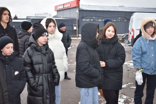 Верхнеуслонским подросткам показали «кладбище автомобилей»