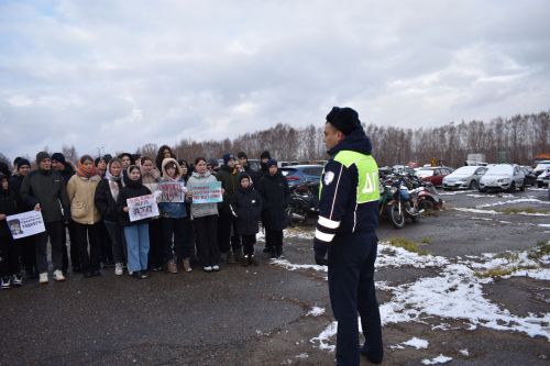 Верхнеуслонским подросткам показали «кладбище автомобилей»