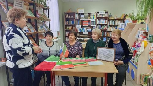 Татарстан флагы фидакарьлек һәм халык горурлыгы символы ул