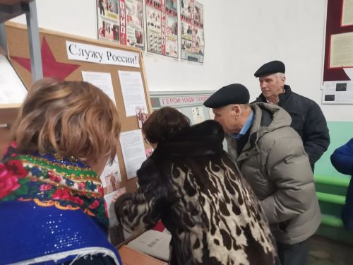 В Коргузе провели патриотический час «Своих не бросаем»