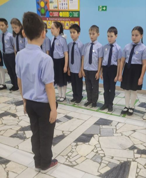 Вахит китапханәсендә рәсемнәр күргәзмәсе оештырылды