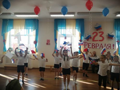 «Кояшкай» балалар бакчасында әти һәм бабайларны Ватанны саклаучылар көне белән котлау матур традициягә әйләнде