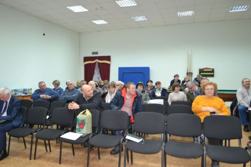 На сходе в Шеланге было «жарко» от вопросов, которые поднимали жители