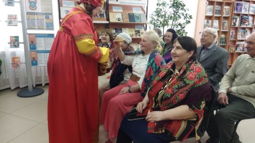 В Верхнеуслонской библиотеке прошли фольклорные посиделки