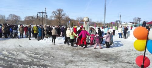 В Куралове прошли масленичные гуляния