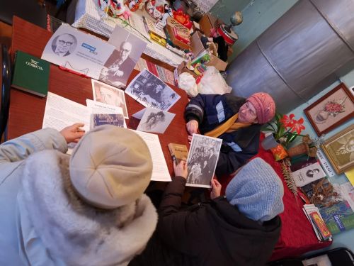 Кызыл Байрак авыл клубында китапханә белән берлектә Әмирхан Еникиның 115 еллыгына багышланган әдәби чара узды