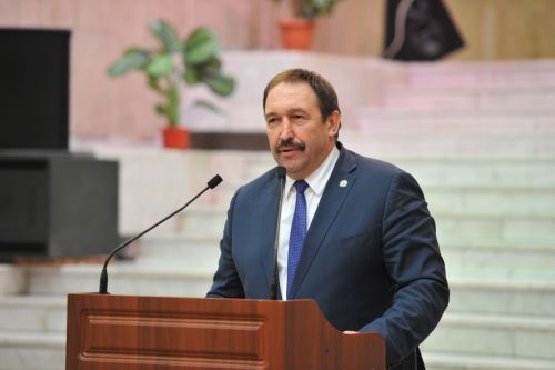 Алексей Песошин поздравил жителей Татарстана с Днем космонавтики