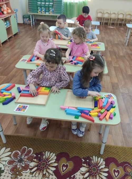 “Кояшкай”да акыллы уеннар уйныйлар