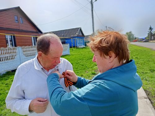 В Макулове провели акцию «Георгиевская ленточка»