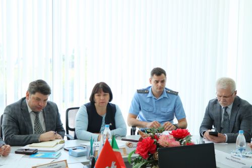 Сария Сабурская провела в Верхнем Услоне прием граждан в рамках проекта «Помощь семье»