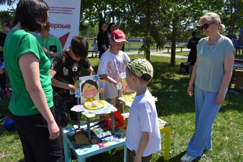 Югары Осланда Балаларны яклау көнен билгеләп үттеләр