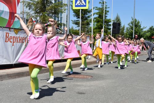 Югары Осланда Балаларны яклау көнен билгеләп үттеләр