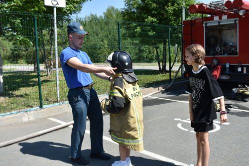 Югары Осланда Балаларны яклау көнен билгеләп үттеләр