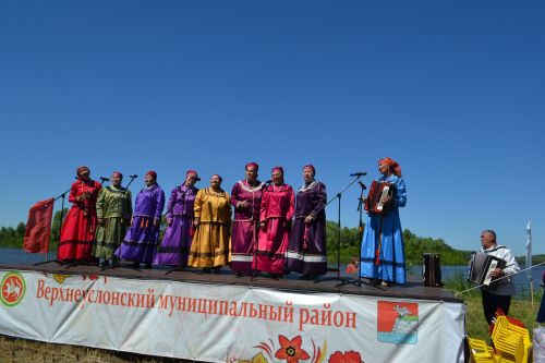 В Верхнеуслонском районе прошёл IV республиканский фестиваль гармонистов «Играй гармонь в Соболевском».
